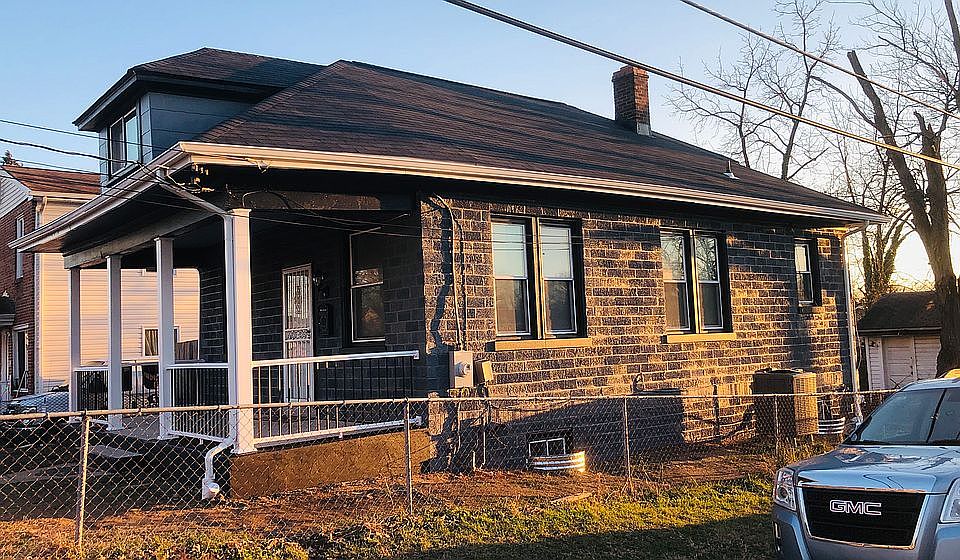 2nd image of 4201 Shell St