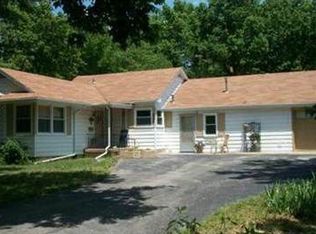516 N McKissock St, Pleasant Hill, MO 64080