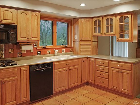 4th image of 410 Marylhurst Dr