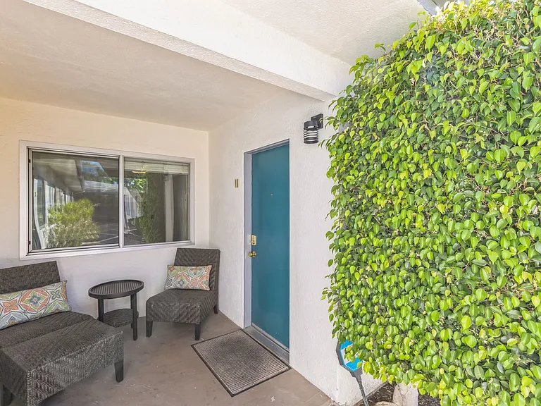 588 E. Mel Avenue - Hermosa Palms — Photo 33