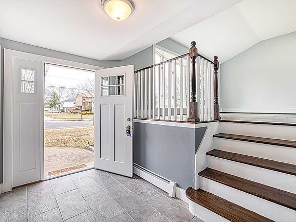 4th image of 311 Linden St