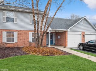 887 Golf Course Rd UNIT 2, Crystal Lake, IL 60014