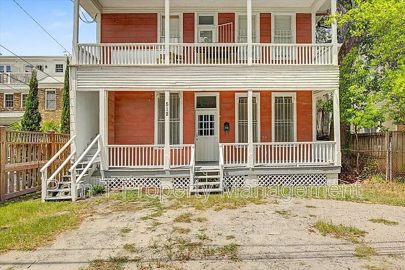 2 bed, 2.0 bath, 1050 sqft, $2,199 — Photo 1