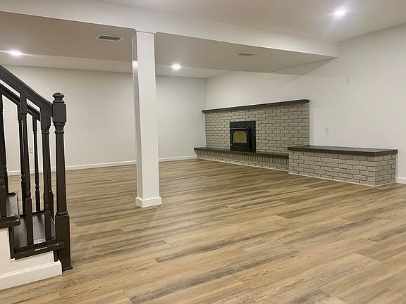 5th image of 1027 Enid Dr