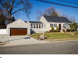 135 Frederick Ave, Maple Shade, NJ 08052