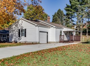 1015 Bel Air Dr NW, North Canton, OH 44720