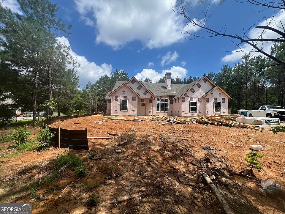 2nd image of 190 Line Creek Rd