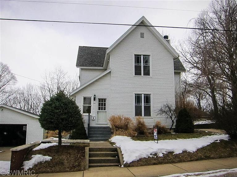 1st image of 342 Sunset Ave NW