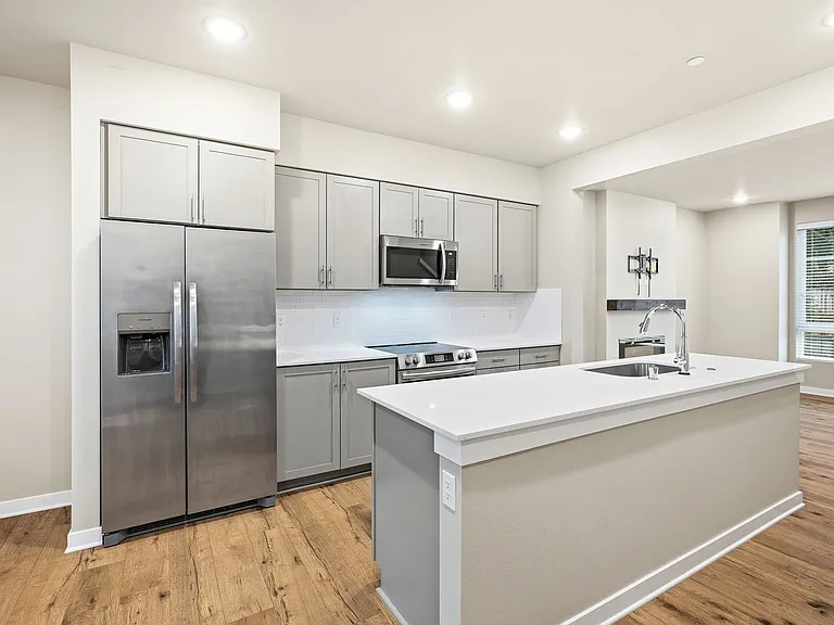 6636 NE 188th Ct #3 — Photo 4