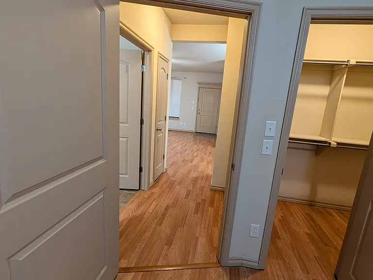 1812 Alameda St — Photo 6