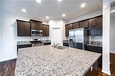 3rd image of 1883 105th Ave E