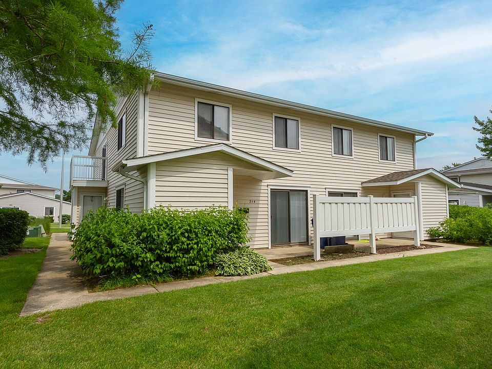 1st image of 214 N Waterford Dr #214