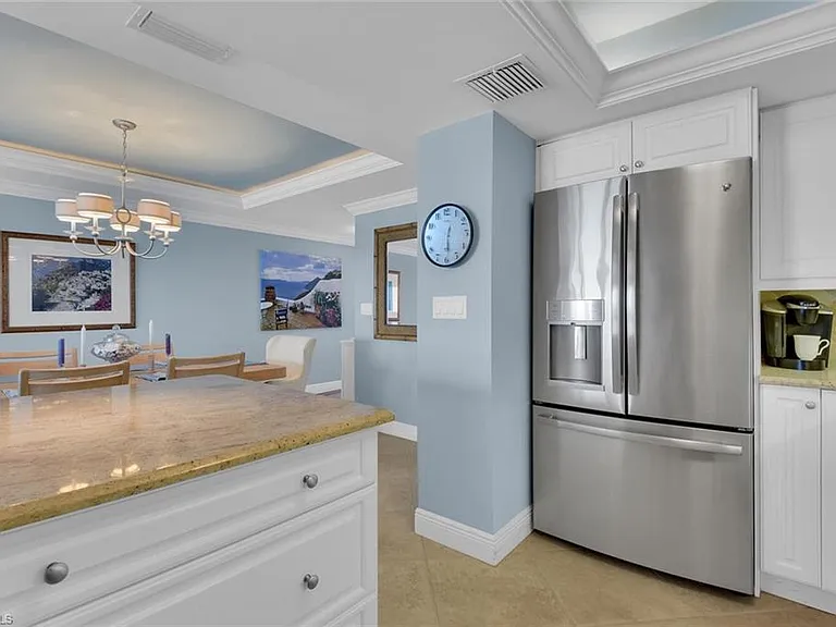 3443 Gulf Shore Blvd N #710 — Photo 9