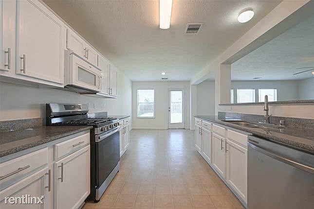 1st image of 20718R Tayman Oaks Dr