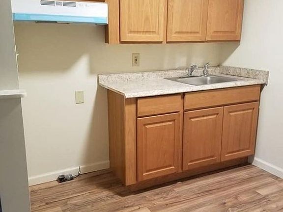 4th image of 209 Wolcott St #26-32