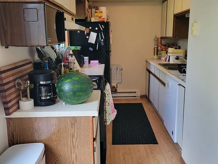 340 W Johnson St — Photo 7
