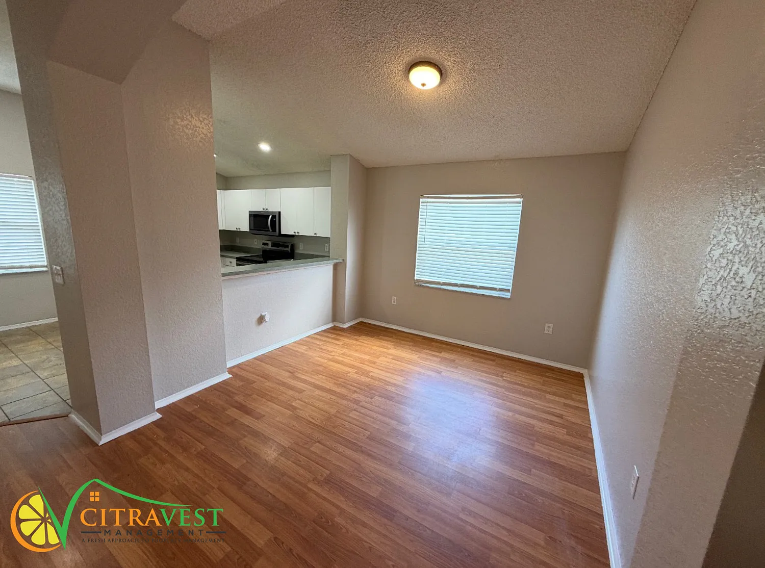 Solar Panel Home W/ Lanai And Fenced Yard! — Photo 4