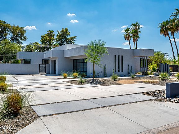 3rd image of 4311 E Stanford Dr