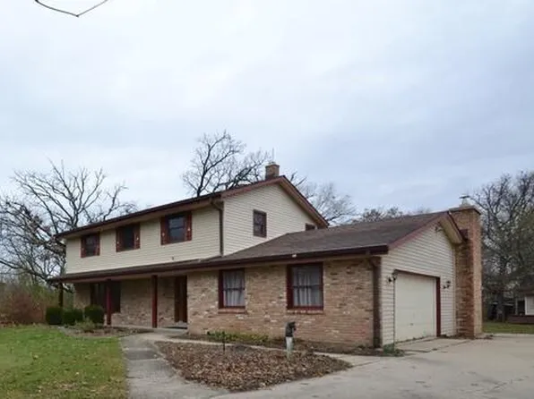 S74W32624 Twin Oaks COURT, Mukwonago, WI 53149