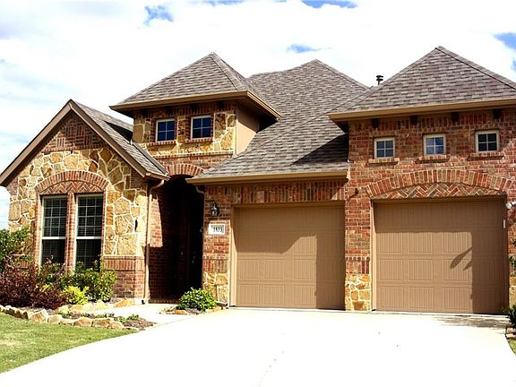 2nd image of 1833 Houghton Dr