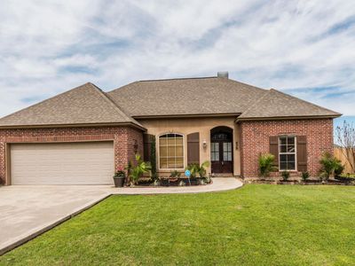 639 Beacon Dr, Youngsville, LA, 70592