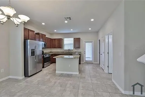 7325 Parkshore Dr — Photo 4