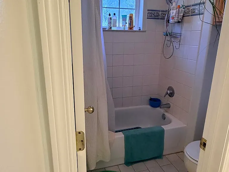 11752 D Anjou Ln — Photo 13