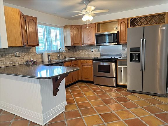 3rd image of 8811 SW 192nd Ter