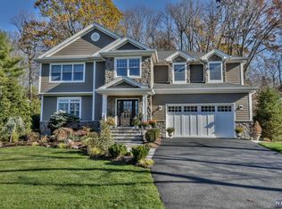 255 Park Ave, Park Ridge, NJ 07656