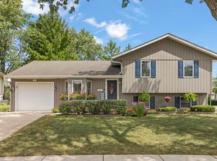 86 Joseph Ln, Glendale Heights, IL