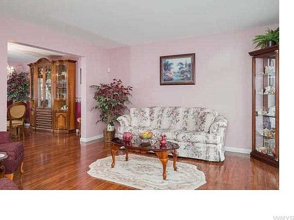 3rd image of 66 Carla Ln