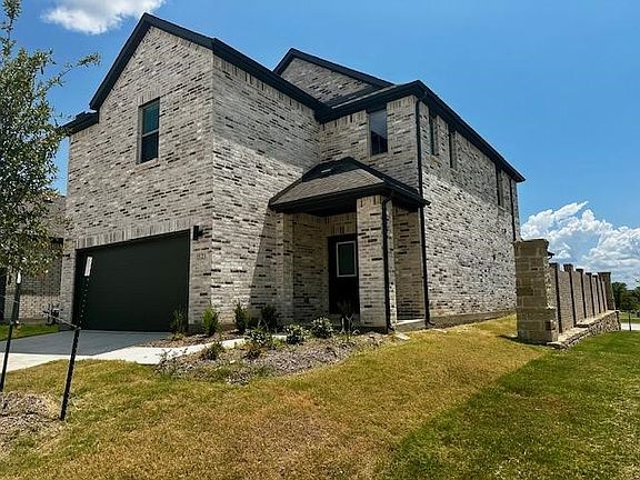3rd image of 521 Towerglen Dr