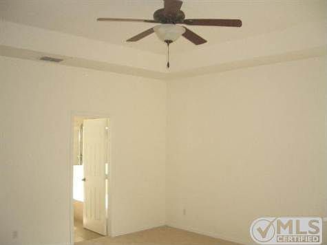 4th image of 1148 SW Khan Dr