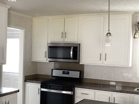 2nd image of 95 Sycamore Dr #95