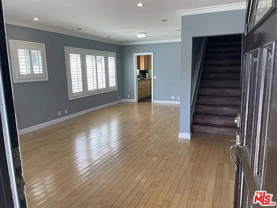 2 bed, 2.0 bath, 1000 sqft, $2,900 — Photo 3
