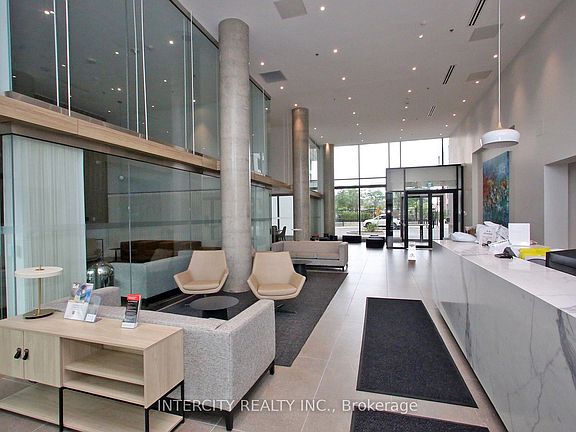 3rd image of 3100 Keele St #1201