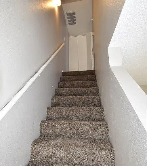 2426 E Waltann Ln — Photo 8