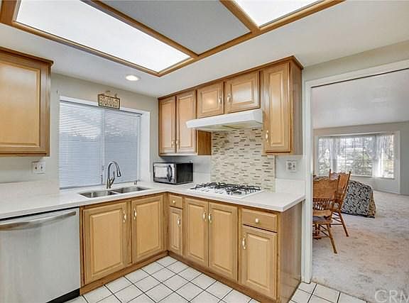 4th image of 733 S Jenifer Ave