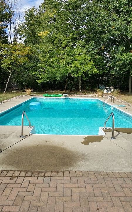 1st image of 3894 Jocelyn Dr