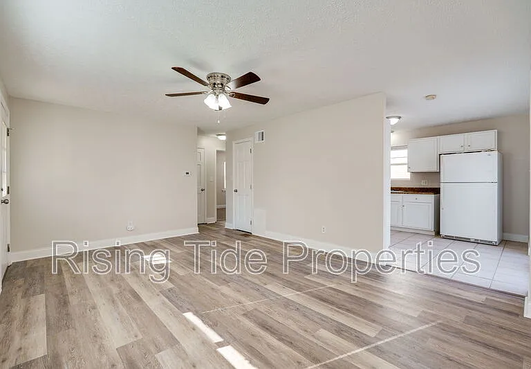 1903 Alice St — Photo 6