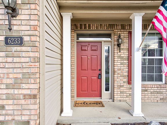 3rd image of 6233 N Woods Edge Dr
