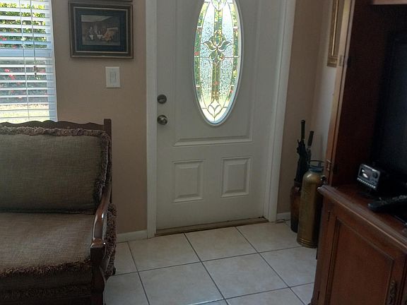 5th image of 521 18th St