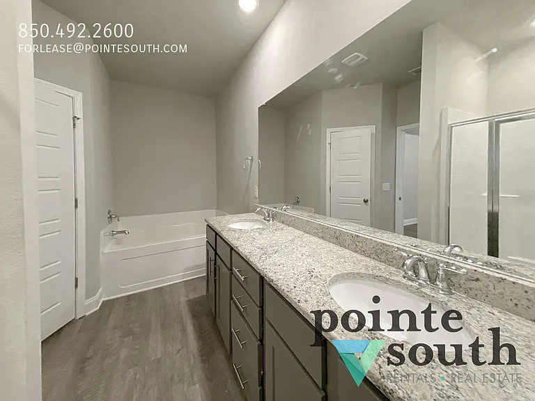 31436 Memphis Loop — Photo 11