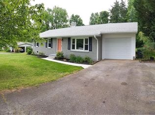 705 S Cherry St, Seneca, SC 29678