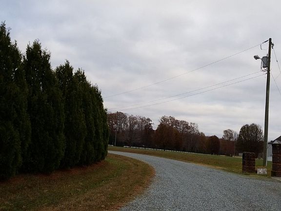 5th image of 8542 Wendellshire Way
