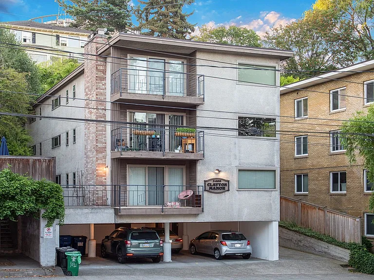 1408 Queen Anne Ave N — Photo 5