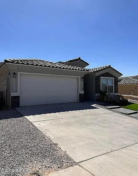 232 Glenlivet Way — Photo 2