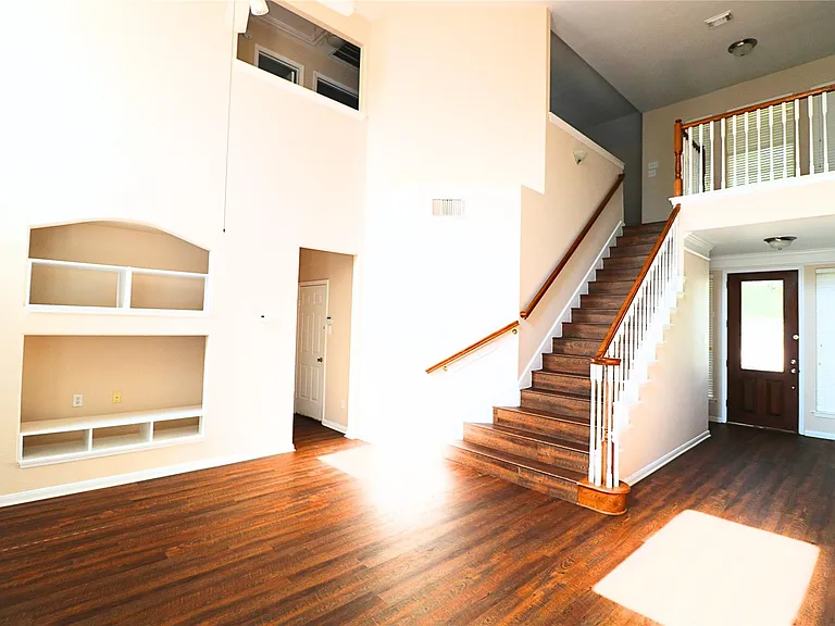 8607 Saratoga Dr — Photo 14