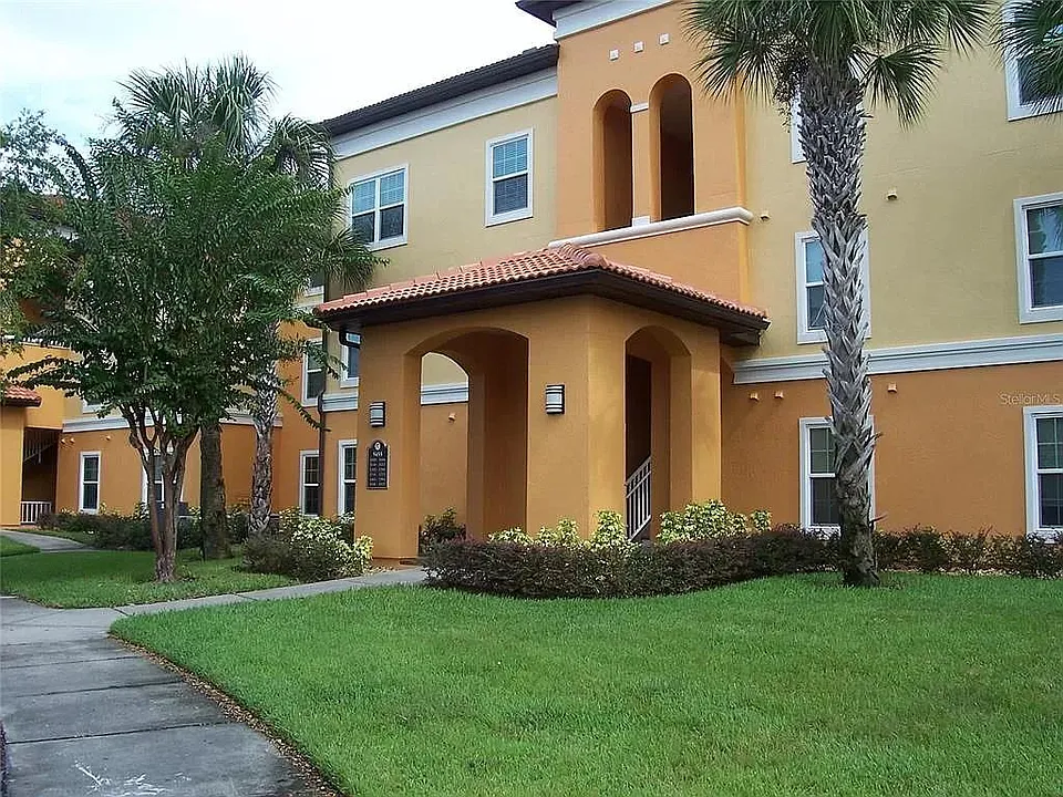 5455 Vineland Rd #3304