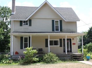 202 E Cherry St, Athens, PA 18810